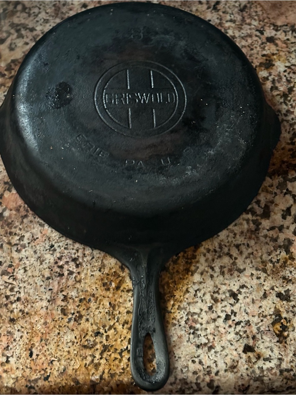 Vintage Griswold No. 8 Cast Iron Skillet 
Large Block Logo